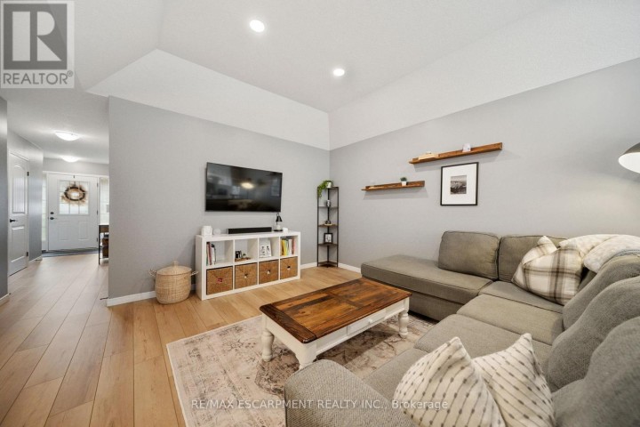 Photo 9 at 4 Basswood Road, Simcoe, Norfolk County