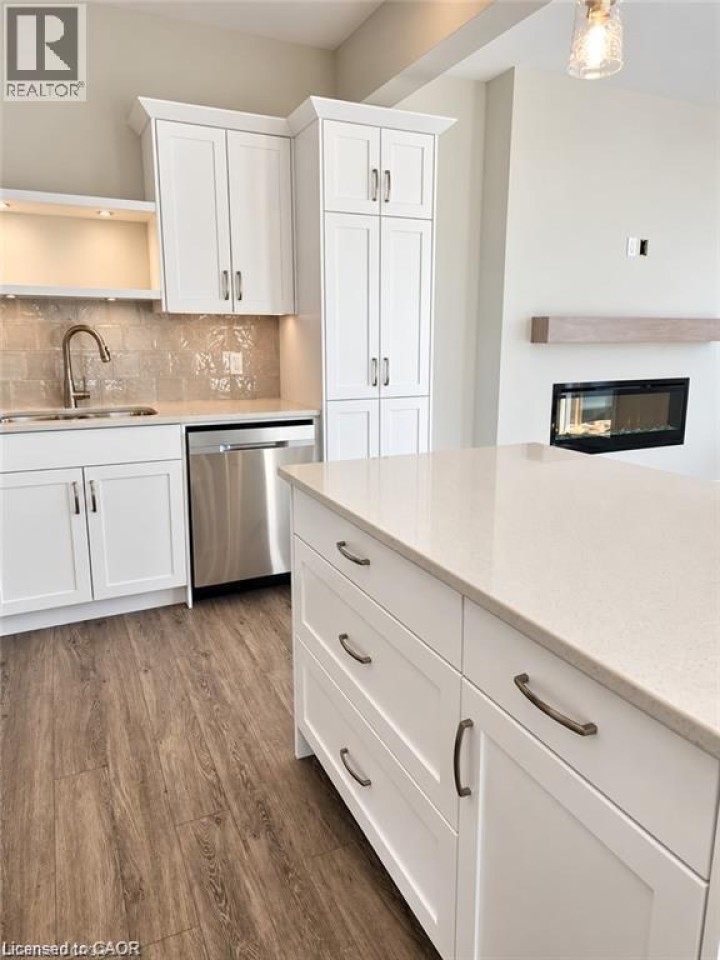 Photo 8 at 74 Keba Crescent, Tillsonburg