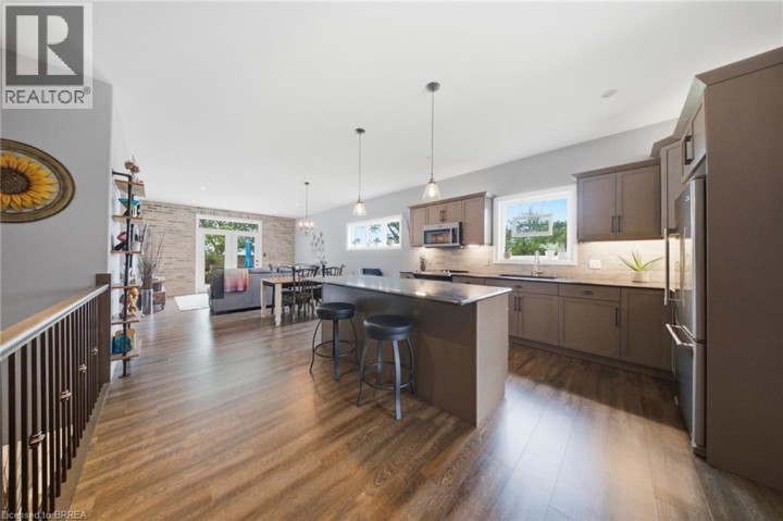 Photo 5 at 14 Ridgewood Court, Woodstock - North, Woodstock