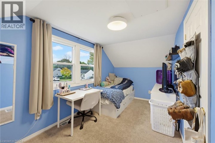 Photo 11 at 77 Eighth Avenue, Eagle Place East, Brantford