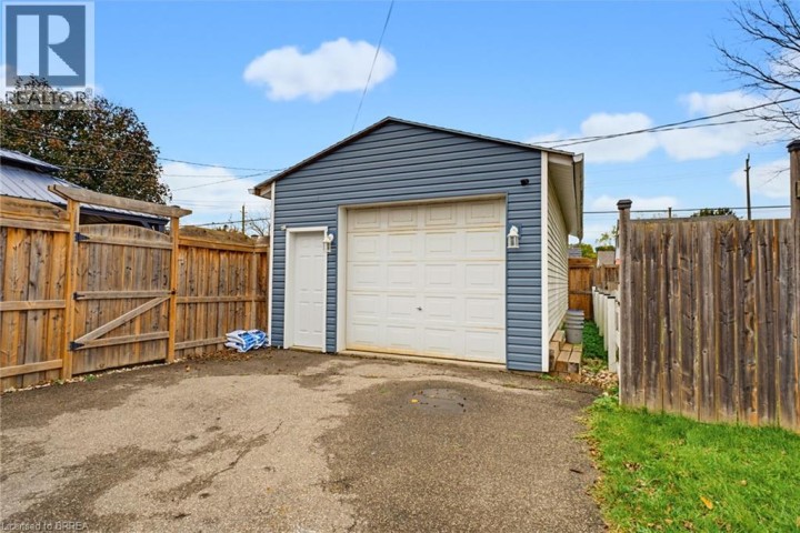 Photo 15 at 77 Eighth Avenue, Eagle Place East, Brantford