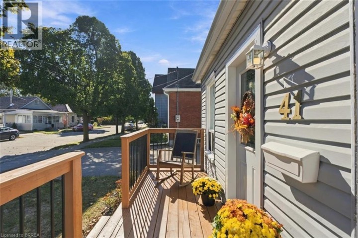 Photo 3 at 41 Gordon Street, Eagle Place East, Brantford