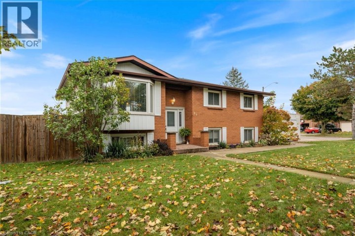 Photo 11 at 31 Gillin Road, Brantwood Park, Brantford