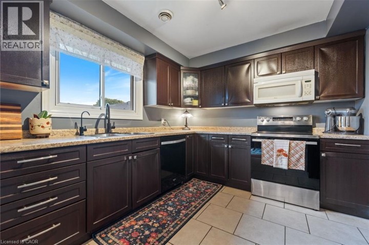Photo 18 at 31 Gillin Road, Brantwood Park, Brantford