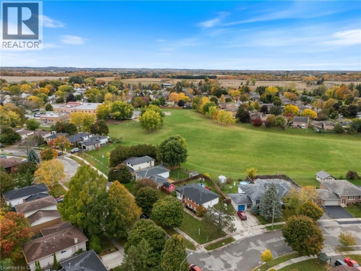 Photo 6 at 31 Gillin Road, Brantwood Park, Brantford