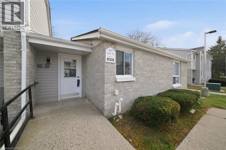 Photo 3 at 5 - 492 Grey Street, Echo Place, Brantford