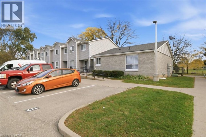 Photo 4 at 5 - 492 Grey Street, Echo Place, Brantford