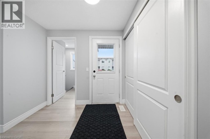Photo 7 at 5 - 492 Grey Street, Echo Place, Brantford