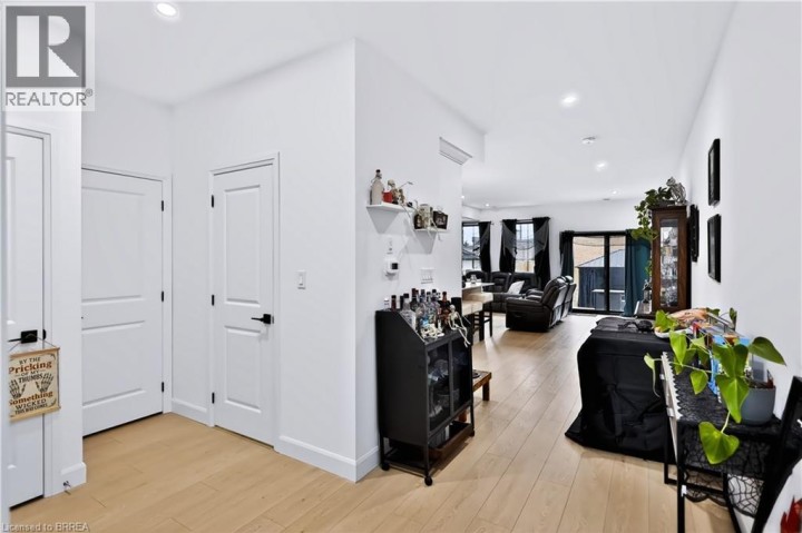 Photo 6 at 109 Winniett Street, Old West Brant, Brantford