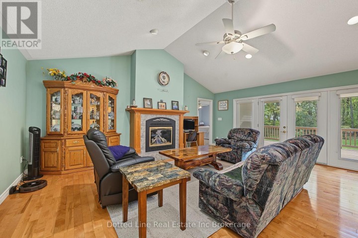 Photo 14 at 1324 Mall Road, Rural Middleton, Norfolk County