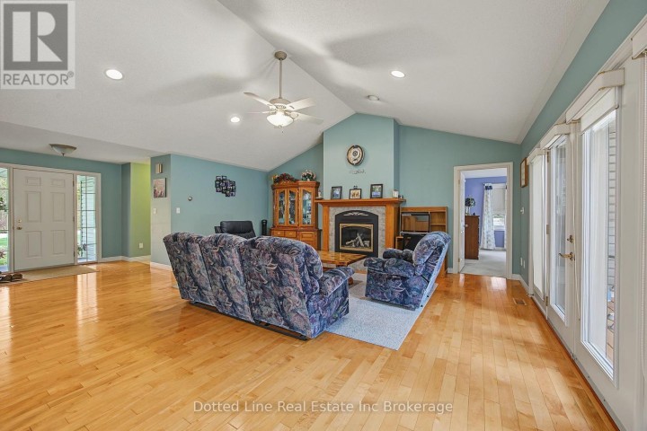 Photo 15 at 1324 Mall Road, Rural Middleton, Norfolk County