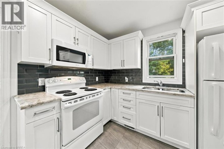 Photo 10 at 251 Rawdon Street, East Ward, Brantford