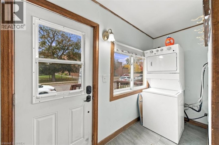 Photo 7 at 251 Rawdon Street, East Ward, Brantford