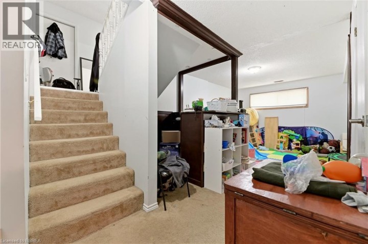 Photo 15 at 82 Beaver Crescent, Brantwood Park, Brantford