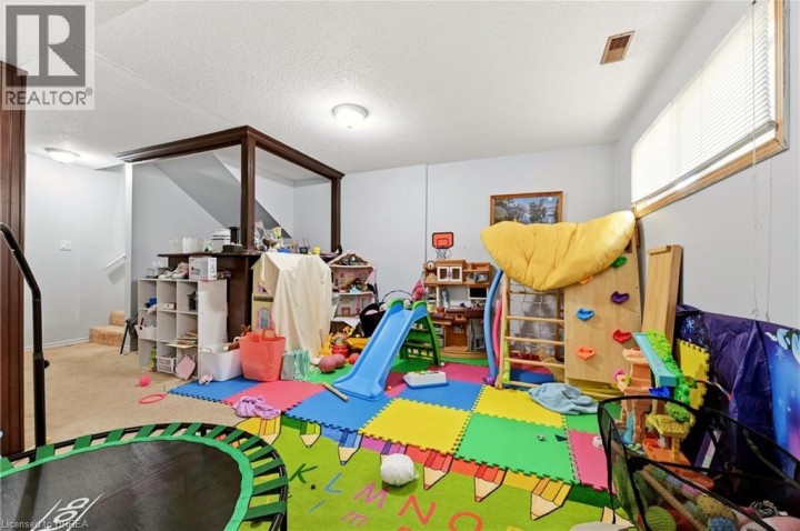 Photo 18 at 82 Beaver Crescent, Brantwood Park, Brantford