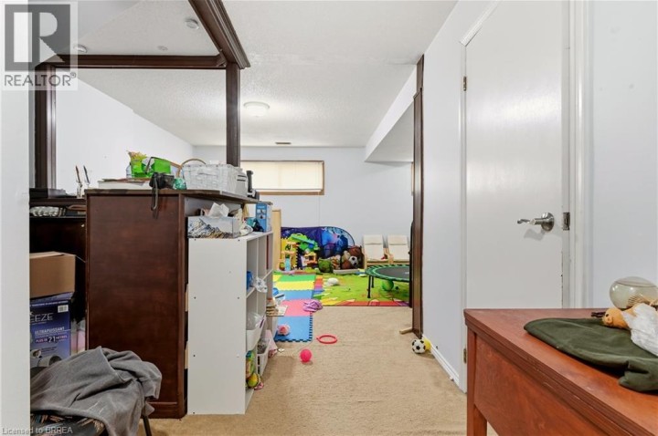 Photo 19 at 82 Beaver Crescent, Brantwood Park, Brantford