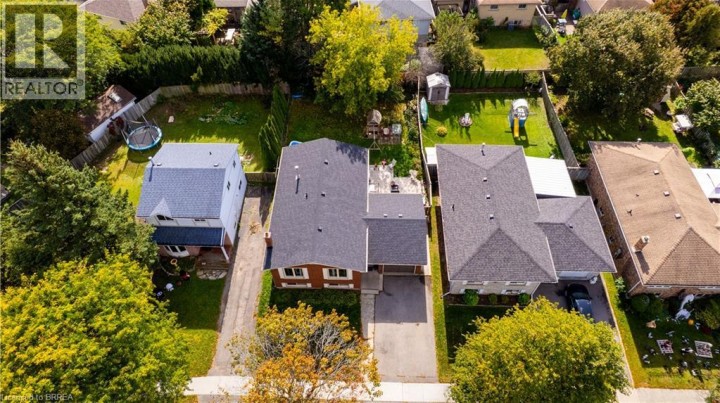 Photo 32 at 82 Beaver Crescent, Brantwood Park, Brantford