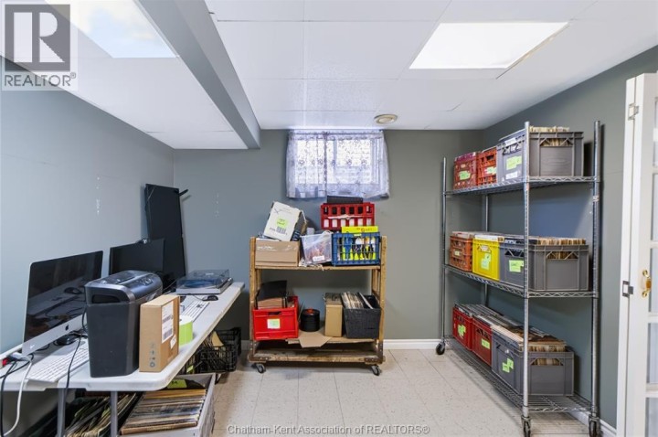 Photo 21 at 913 St George Street, Norfolk County