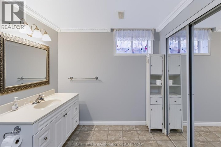 Photo 27 at 913 St George Street, Norfolk County
