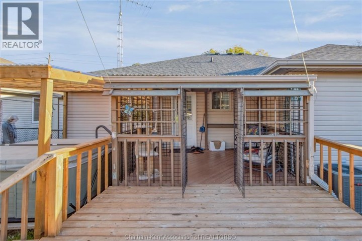 Photo 29 at 913 St George Street, Norfolk County