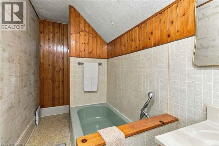Photo 33 at 78 Ontario Street, Eagle Place West, Brantford
