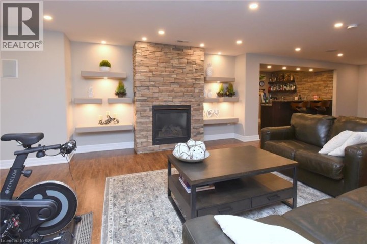 Photo 15 at 1 Ellington Place, Oakhill Dr, Brantford