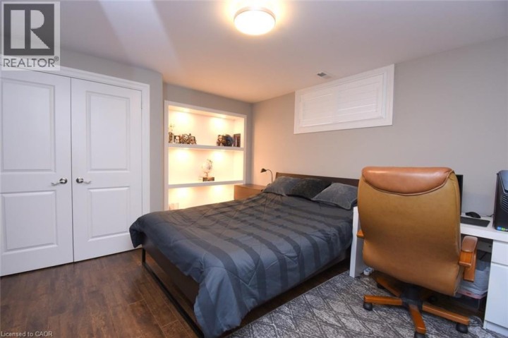 Photo 20 at 1 Ellington Place, Oakhill Dr, Brantford