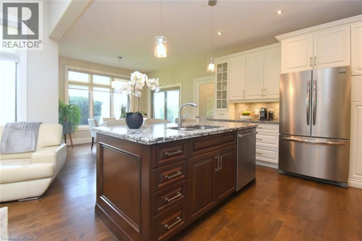Photo 7 at 1 Ellington Place, Oakhill Dr, Brantford