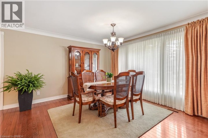 Photo 10 at 25 Brier Crescent, Rosedale / Gable Height, Brantford
