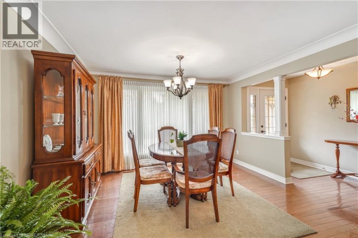 Photo 12 at 25 Brier Crescent, Rosedale / Gable Height, Brantford