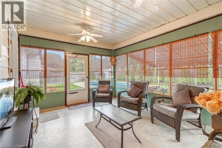 Photo 31 at 25 Brier Crescent, Rosedale / Gable Height, Brantford