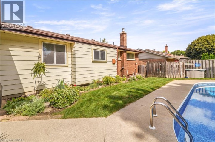 Photo 41 at 25 Brier Crescent, Rosedale / Gable Height, Brantford
