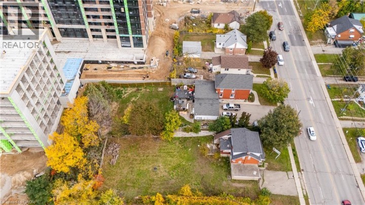 Photo 3 at 342 West Street, Terrace Hill, Brantford