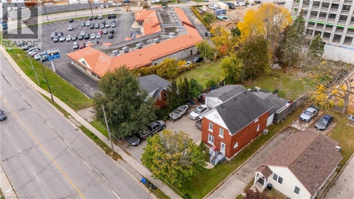 Photo 7 at 342 West Street, Terrace Hill, Brantford
