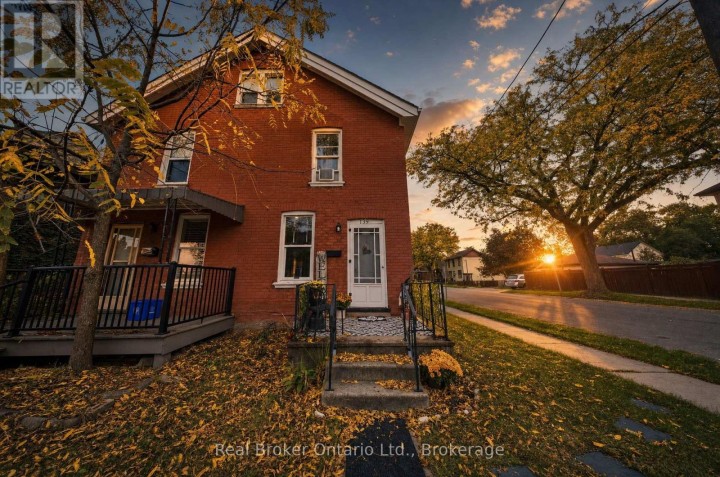 Photo 3 at 139 Superior Street, Brantford