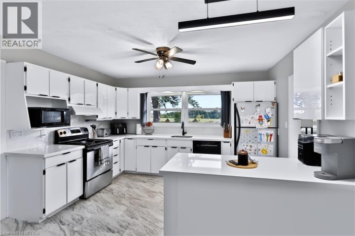 Photo 13 at 70 River Road, Sw Rural, Brantford