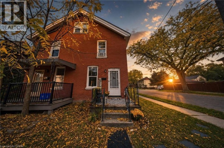 Photo 3 at 139 Superior Street, Hillcrest, Brantford