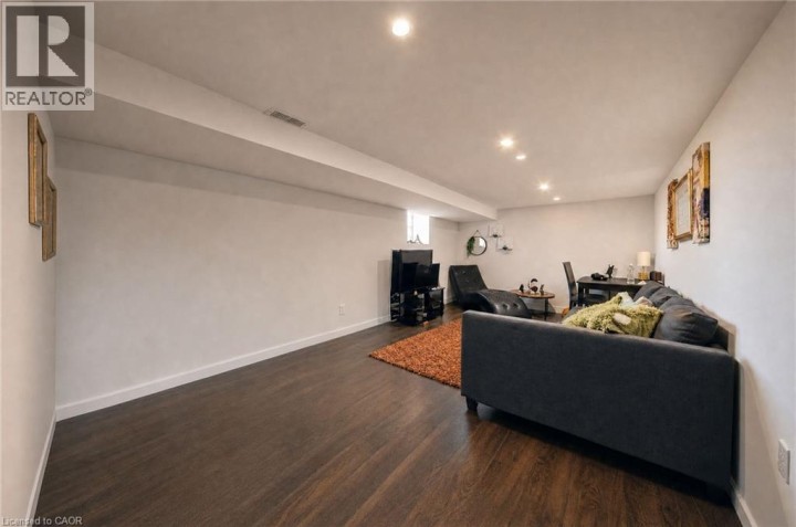 Photo 19 at 139 Superior Street, Hillcrest, Brantford