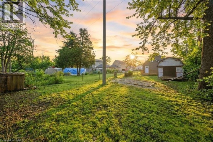 Photo 22 at 17 Able Avenue, Victoria / Arthur, Brantford