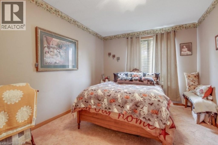 Photo 12 at 72 Lynden Hill Crescent, Lynden Hills, Brantford