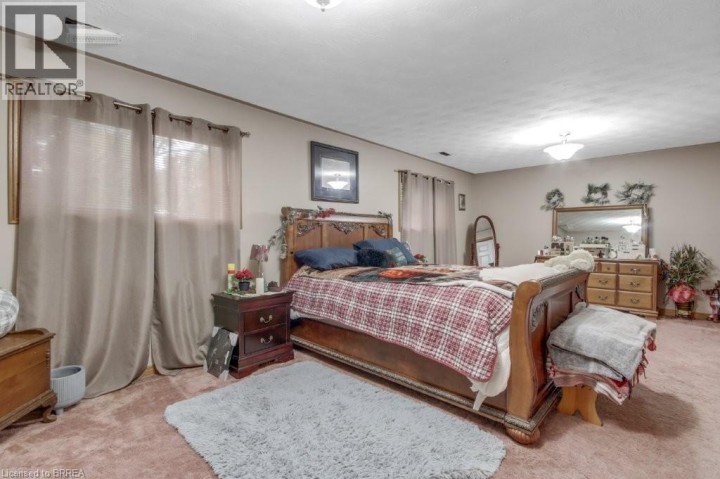 Photo 16 at 72 Lynden Hill Crescent, Lynden Hills, Brantford