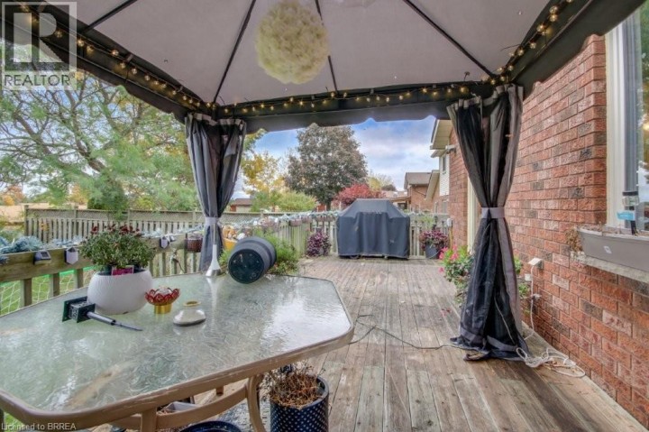 Photo 19 at 72 Lynden Hill Crescent, Lynden Hills, Brantford