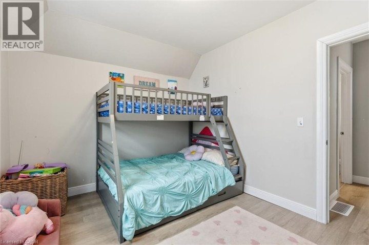 Photo 24 at 108 Eagle Avenue, Eagle Place West, Brantford