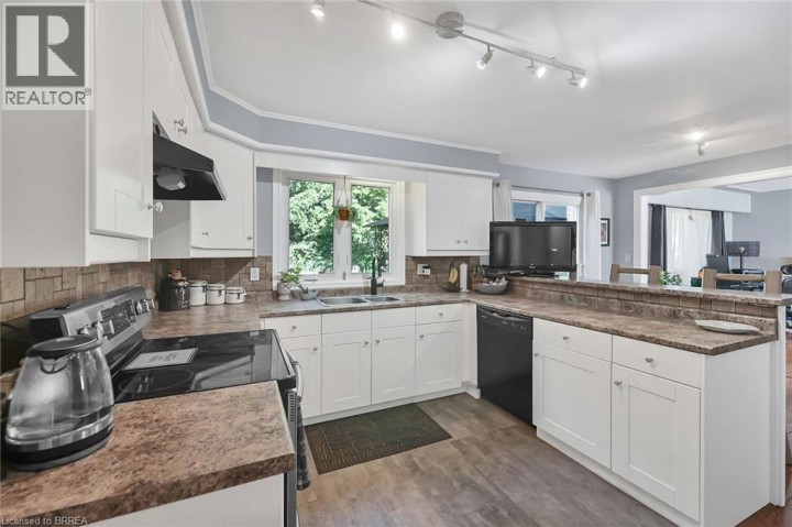 Photo 14 at 56 Forsythe Avenue, Fairview / Greenbrier, Brantford