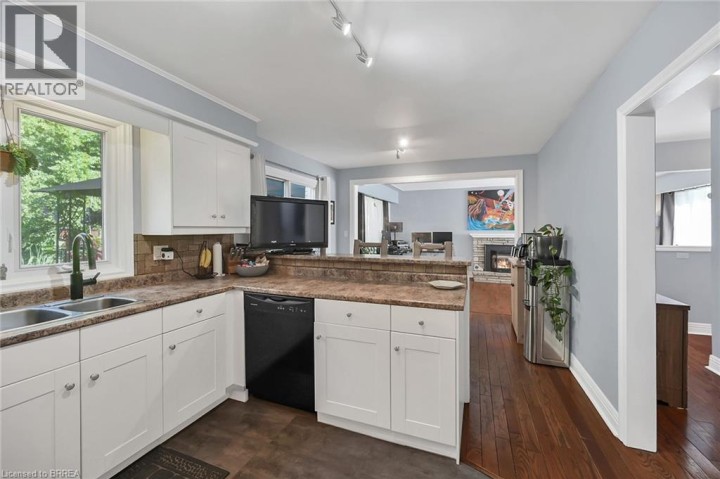 Photo 15 at 56 Forsythe Avenue, Fairview / Greenbrier, Brantford