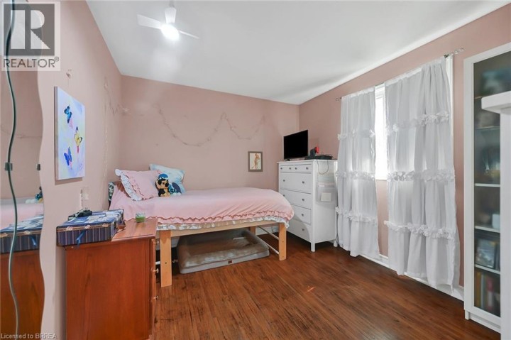 Photo 21 at 56 Forsythe Avenue, Fairview / Greenbrier, Brantford