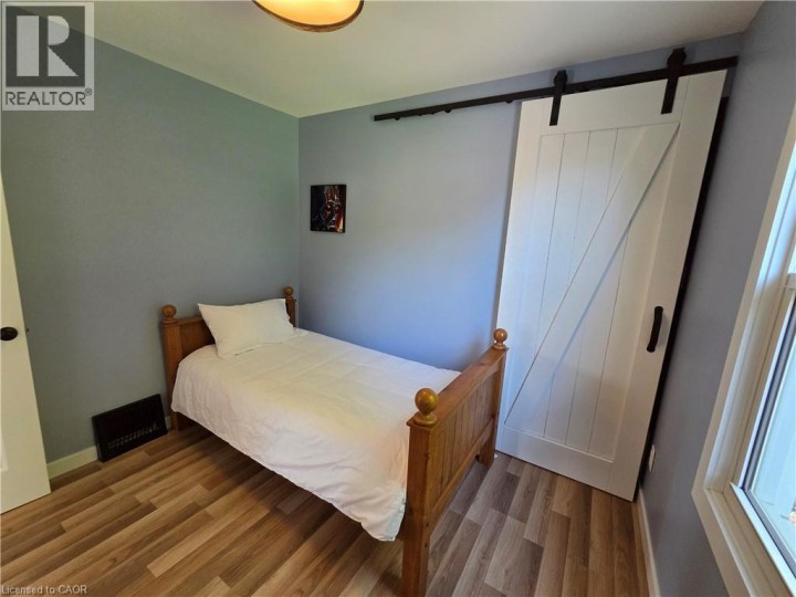 Photo 10 at 304 Mill Street, Woodstock - South, Woodstock