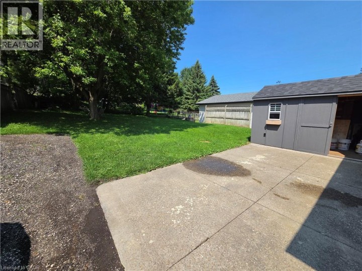 Photo 3 at 304 Mill Street, Woodstock - South, Woodstock