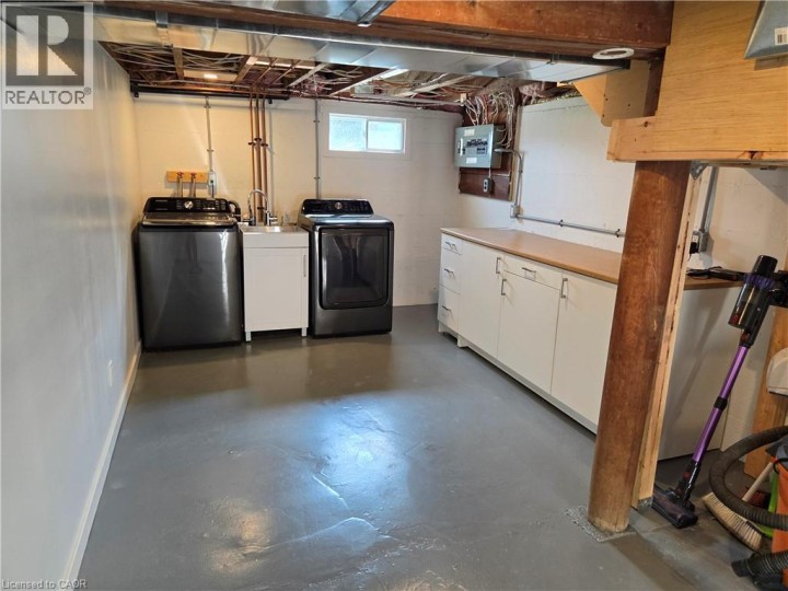Photo 15 at 304 Mill Street, Woodstock - South, Woodstock