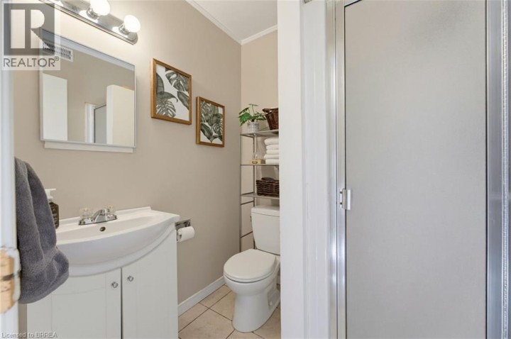 Photo 28 at 27 Brier Crescent, Brier Park, Brantford